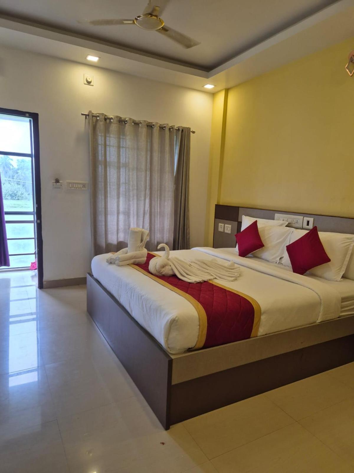 Alfa Inn Nedumbassery Exterior photo
