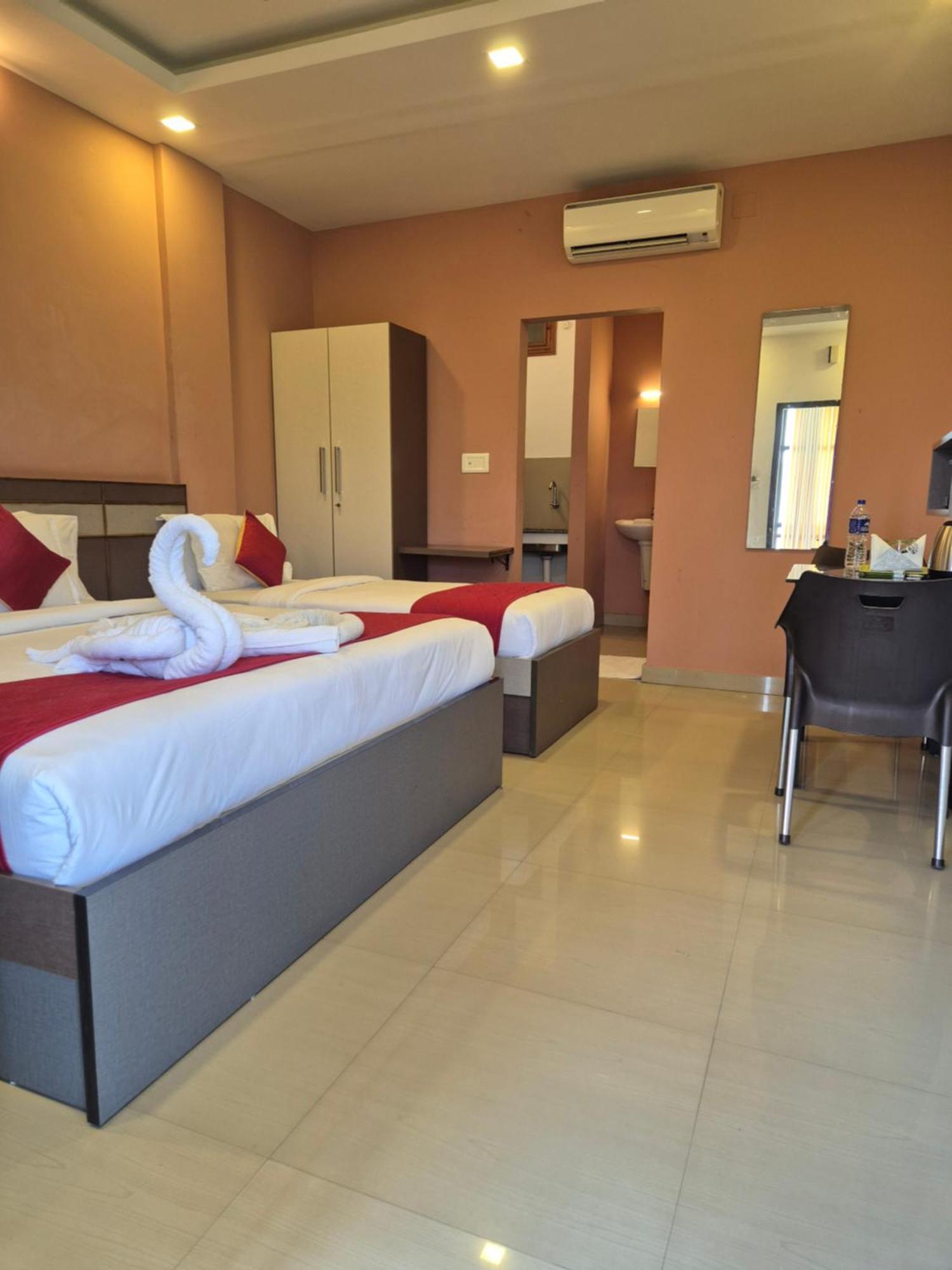 Alfa Inn Nedumbassery Exterior photo