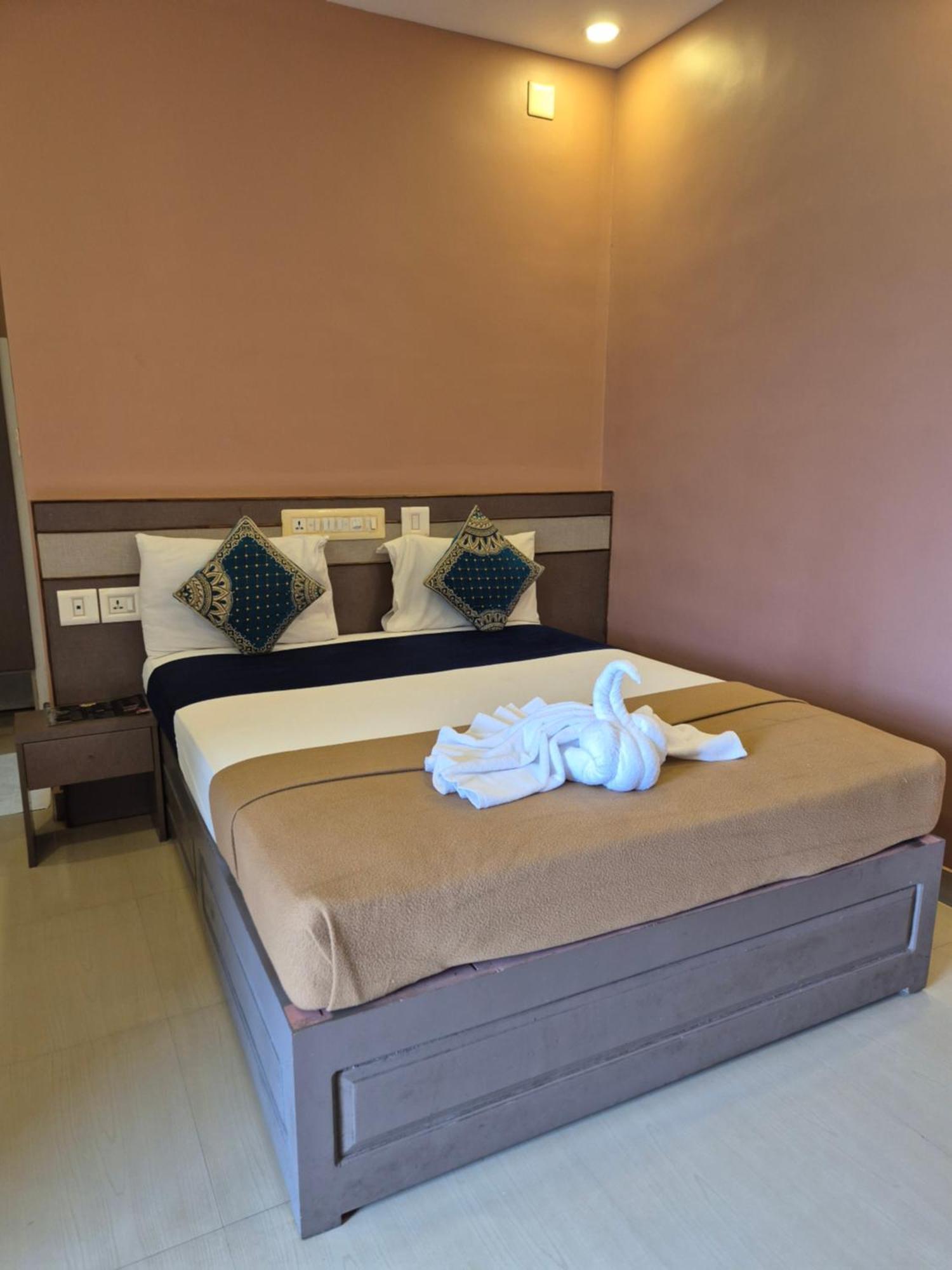 Alfa Inn Nedumbassery Exterior photo