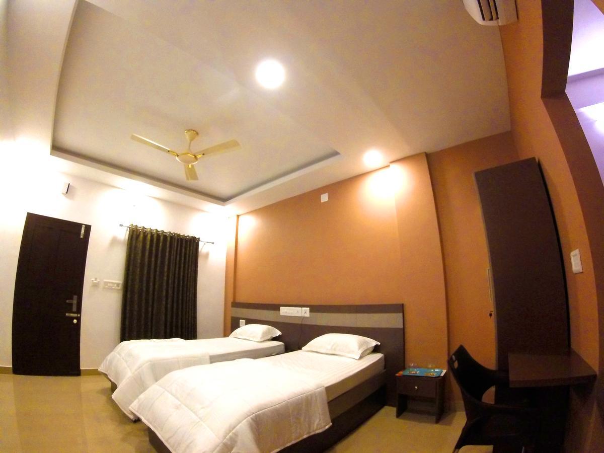 Alfa Inn Nedumbassery Exterior photo